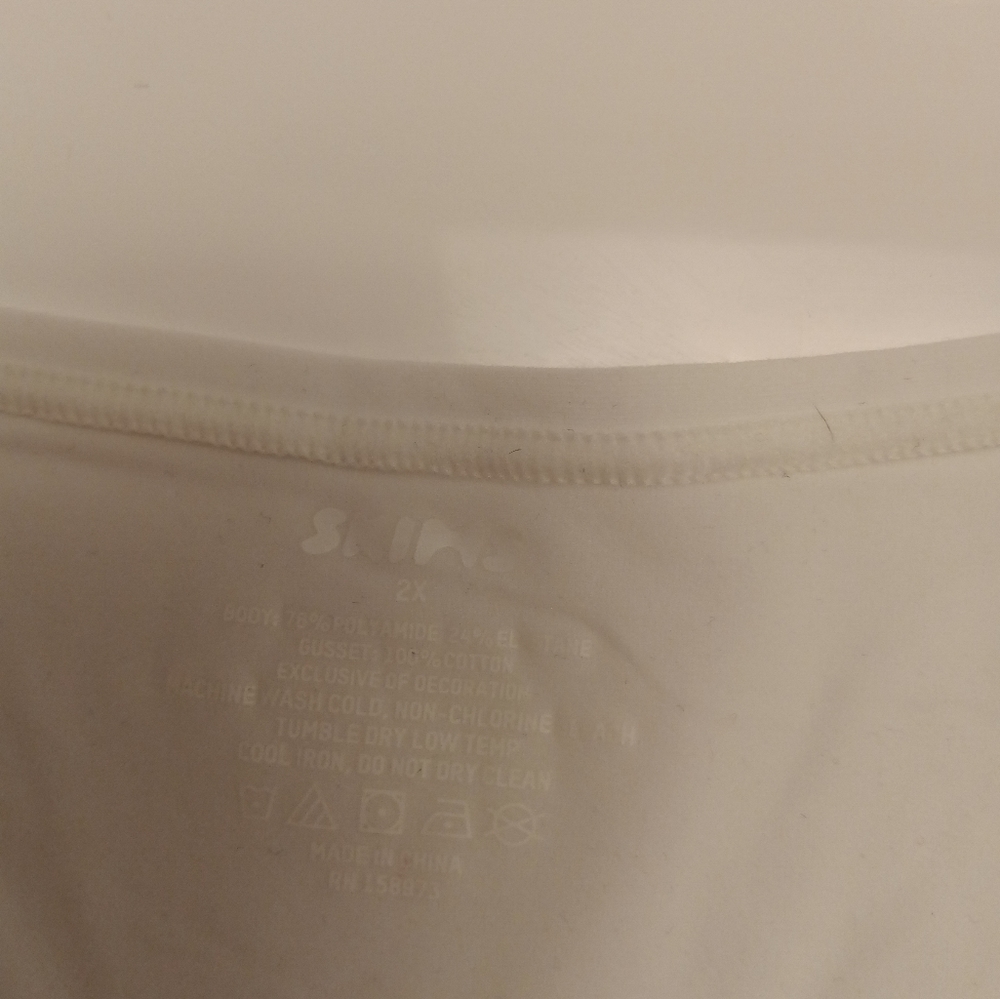Skims Fits Everybody Thong - Picture 2 of 3